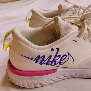 NIKE flyknit react sneakers